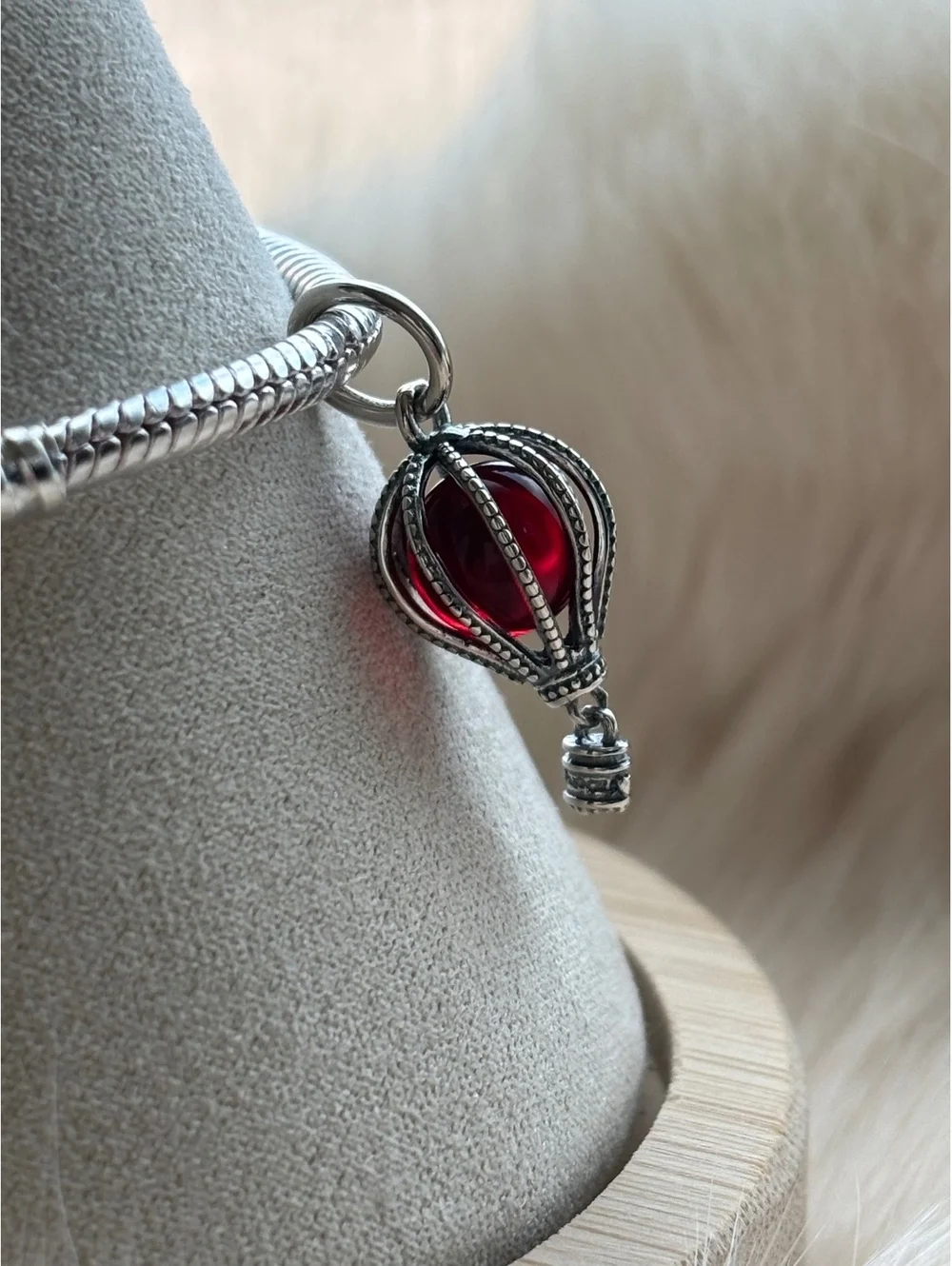 Pandora Love Takes Flight Hot Air Balloon Charm